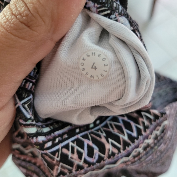 Size 4🍋LULULEMON Wunder Under High-Rise Tight *Engineered Full-On Luxtreme 28" - Picture 5 of 7